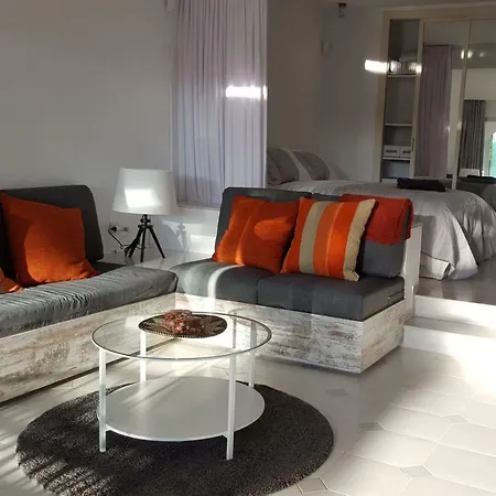 Casa Robert Y Nergiz Lejlighed