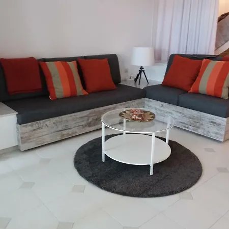 Casa Robert Y Nergiz * Sitio de Calahonda